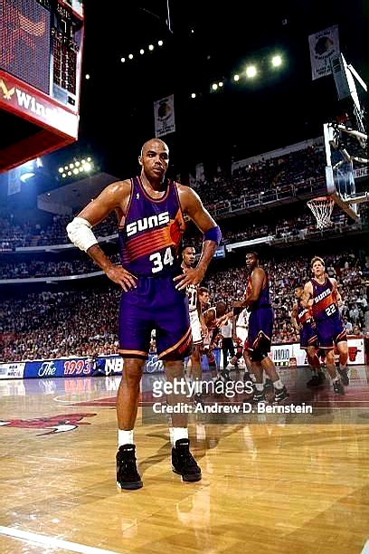 开云体育在线-快船队连胜爵士队，晋级西部半决赛，表现亮眼