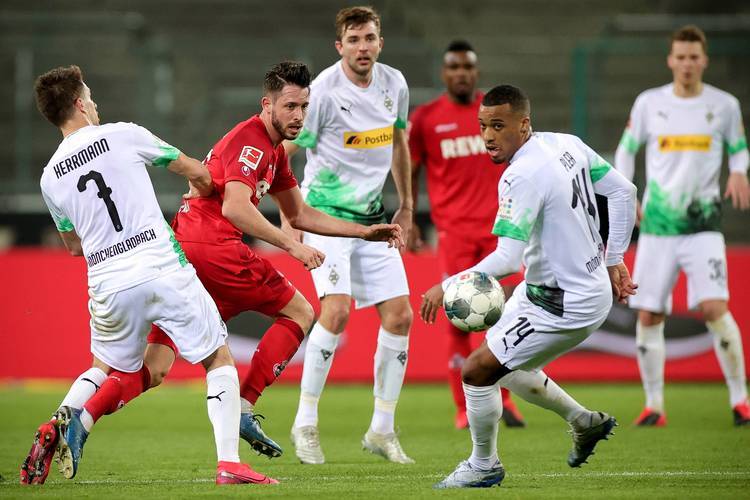 开云体育登录-包含弗赖堡主场大胜科隆，积分榜上升，气势如虹的词条