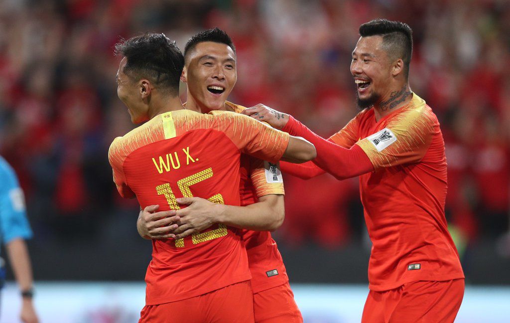 开云体育登录-PSG轻取FPX，Peanut关键团战开团秒人强强对话小组赛，技惊四座