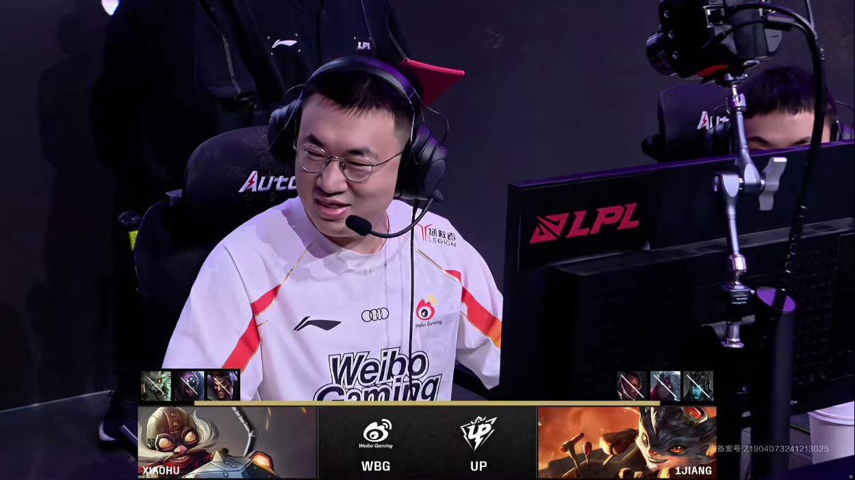 PSG轻取FPX,Peanut关键团战开团秒人强强对话小组赛,技惊四座 PSG轻取FPX,Peanut关键团战开团秒人强强对话小组赛,技惊四座