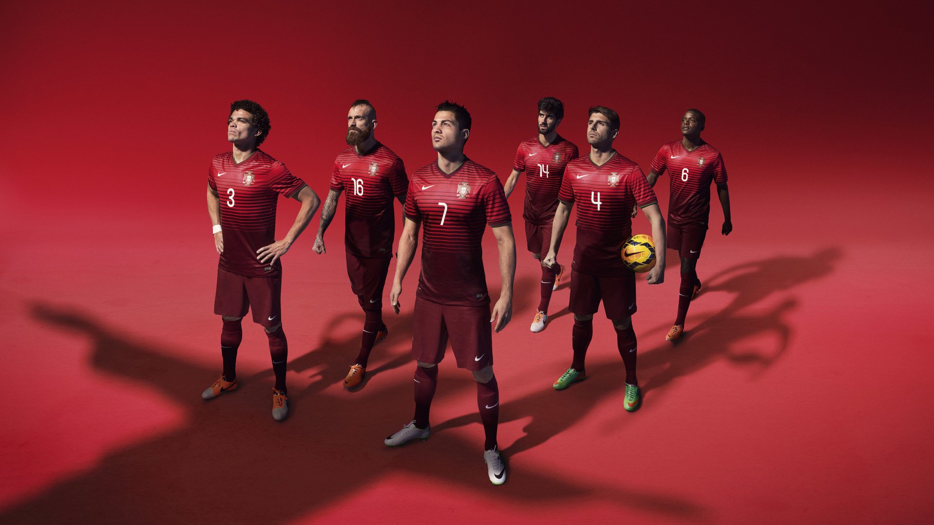 贝林厄姆，一场封神之夜征服伯纳乌，他用艺术足球宣告王权更迭