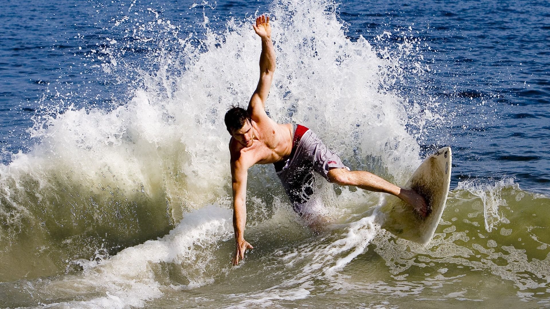 从约基奇到骑士鹈鹕鏖战，超级巨星的持续杀伤如何定义现代篮球？